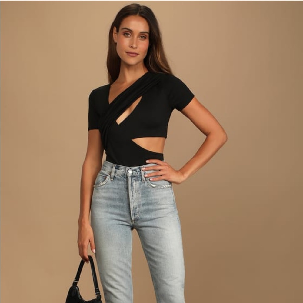 NWT Lulu’s Pieces of me cutout bodysuit